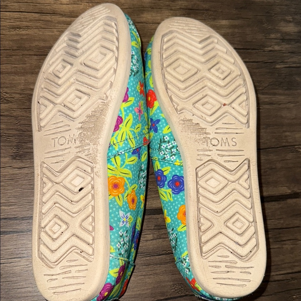 Toms Floral Women's Shoes - Picture 10 of 10